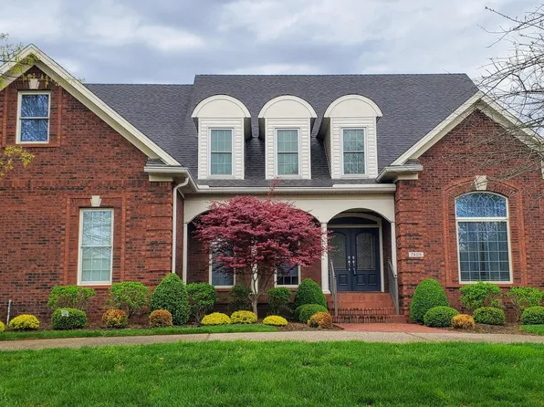 7405 Wycliffe Dr, Prospect, KY 40059