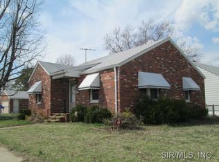 333 Eaton Ave, Wood River, IL 62095