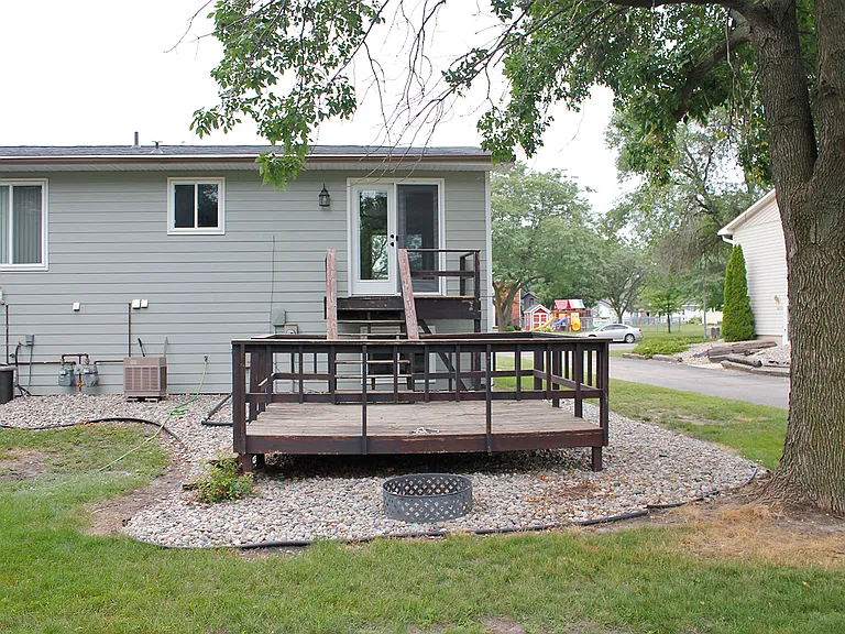 1421 Orchard Dr — Photo 18
