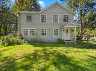 908 Owassa Rd, Newton, NJ 07860