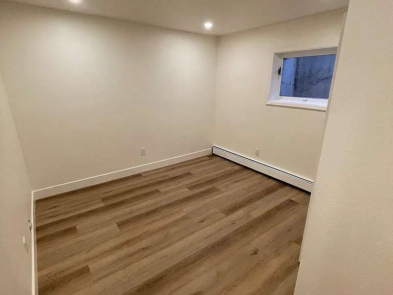 2428 Garmisch Dr #6 — Photo 9