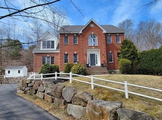 121 Cedar St, Ashland, MA 01721