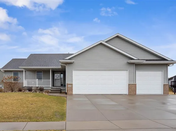 412 Pleasant Hill Dr, Atkins, IA 52206