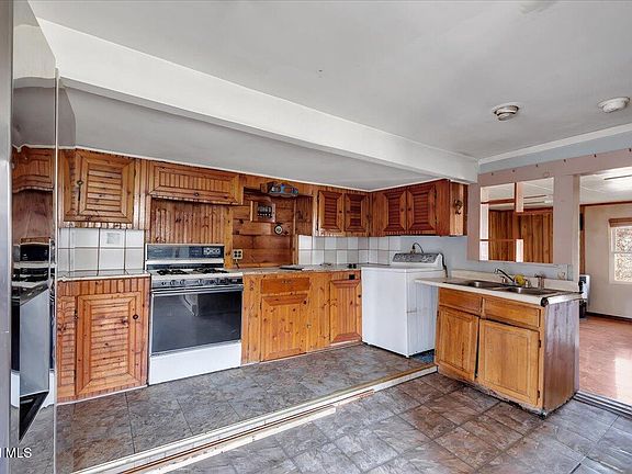 4th image of 89 Morris Road