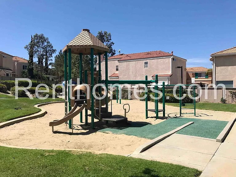824 Caminito Estrella — Photo 22