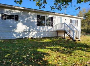 3471 White Pine Dr, Walnutport, PA 18088