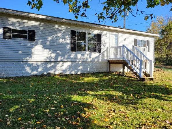 3471 White Pine Dr, Walnutport, PA 18088