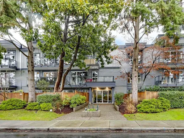 1450 Laburnum St #207, Vancouver, BC V6J 3W3