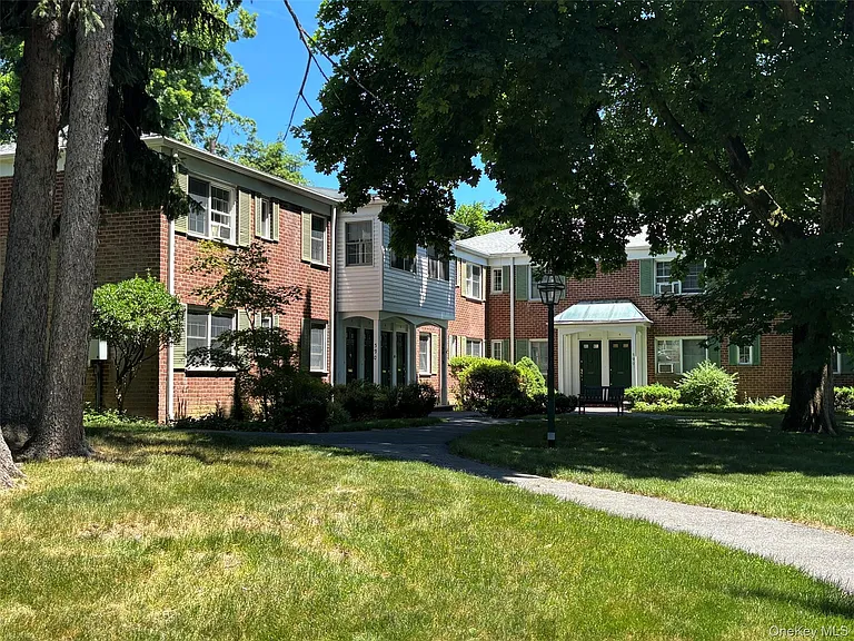 590 Bedford Rd #3A — Photo 18