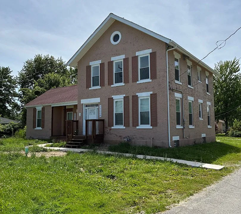 2400 Oberlin Ave