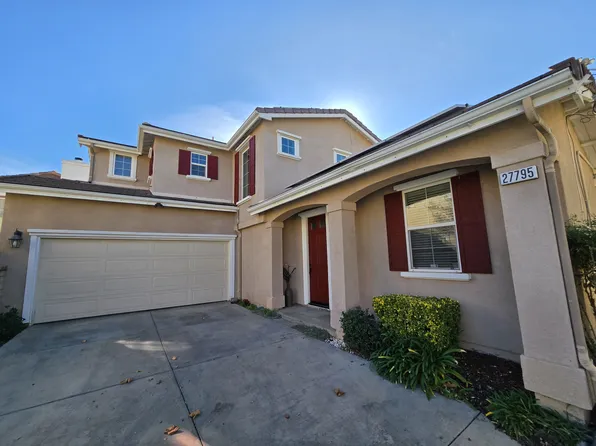 27795 Summer Grove Pl, Valencia, CA 91354
