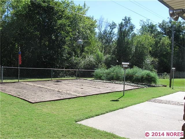 2nd image of 4905 S Ash Ave