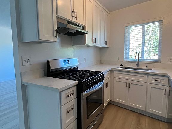 2nd image of 2168 Allesandro St #9