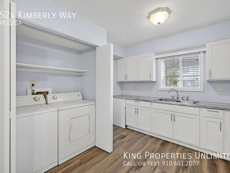 4524 Kimberly Way — Photo 12