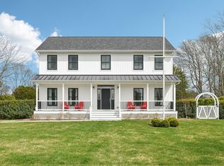 38 Baycrest Ave, Westhampton, NY 11977