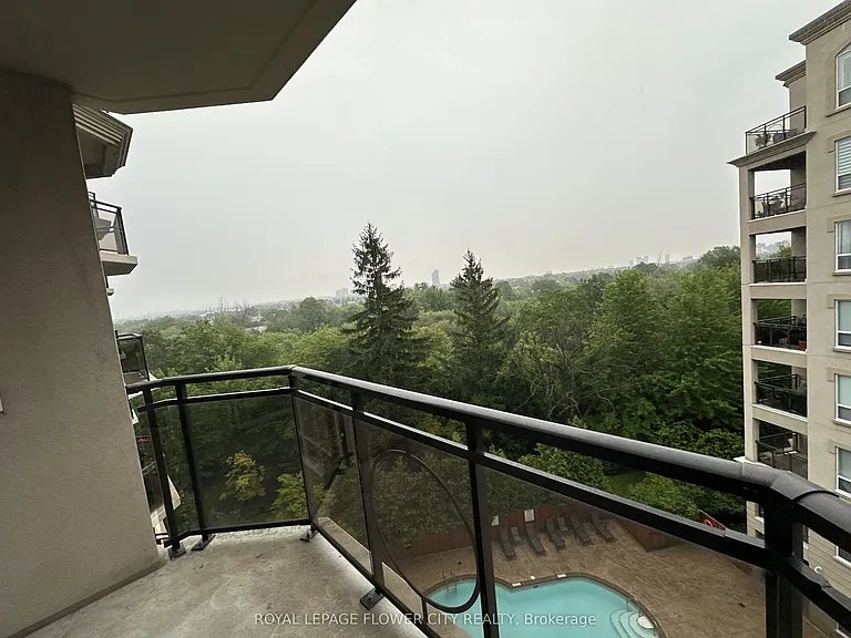 8 Maison Parc Ct #616 — Photo 18
