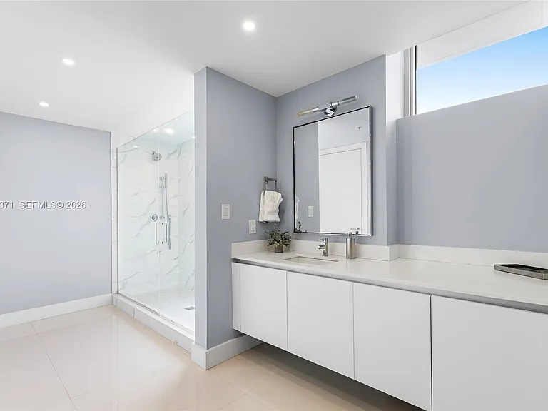133 Isle Of Venice Dr #4B — Photo 32