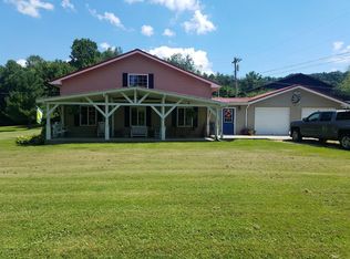 1381 Crooked Creek Rd, Irvine, KY 40336