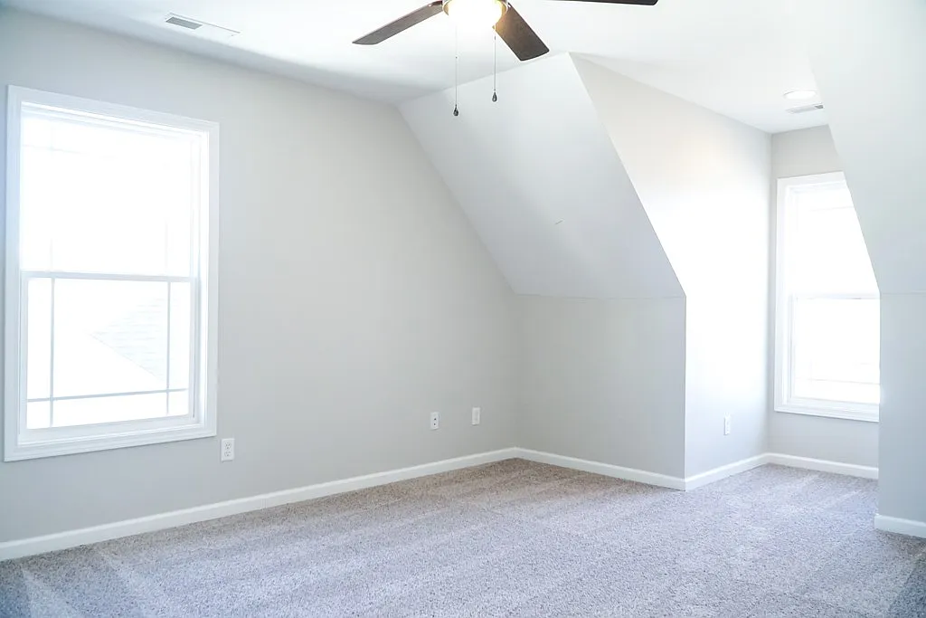 3 bed, 1700 sqft, $1,900 — Photo 4