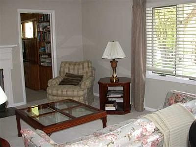 2nd image of 1326 Austscot Dr