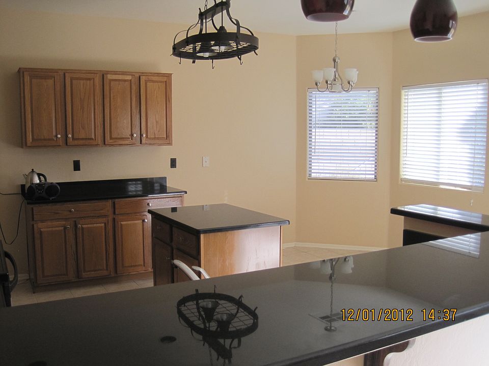 Kitchen with breakfast nook
