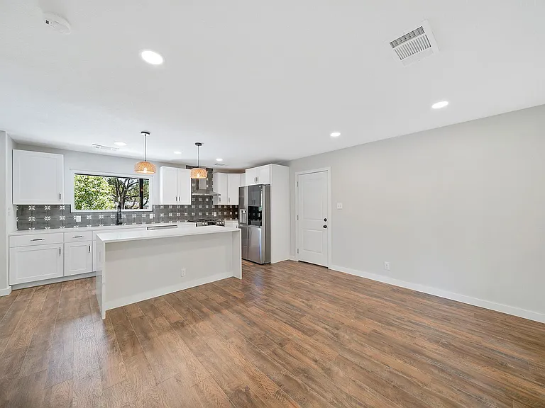 6810 Bryn Mawr Dr — Photo 9