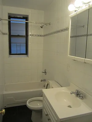 Rented by Stonecrest Realty | media 6