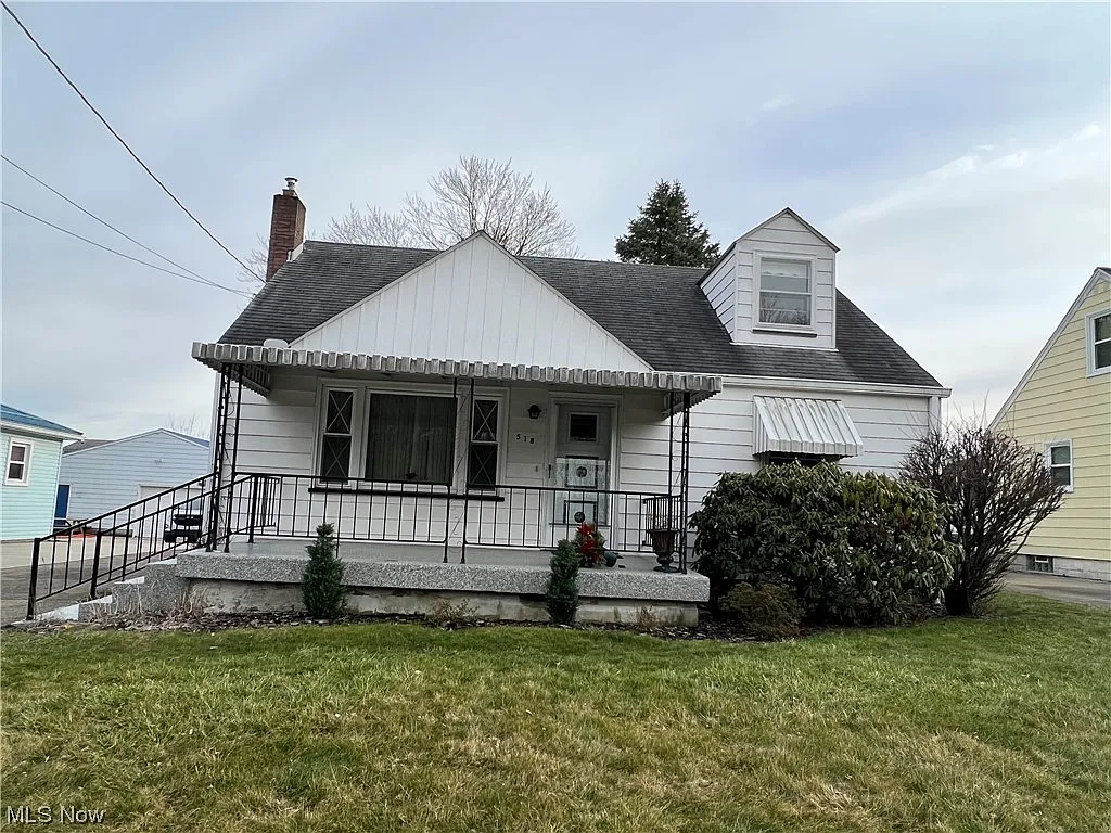 518 Spring St photo 1