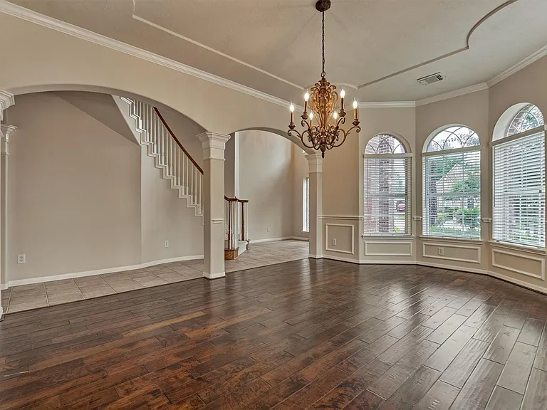 6615 Haughton Dr — Photo 10
