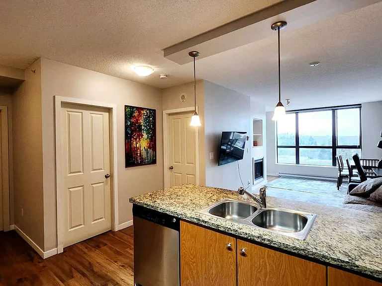 511 Rochester Ave #709 — Photo 8