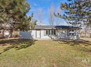 1522 E York Ave, Nampa, ID 83686