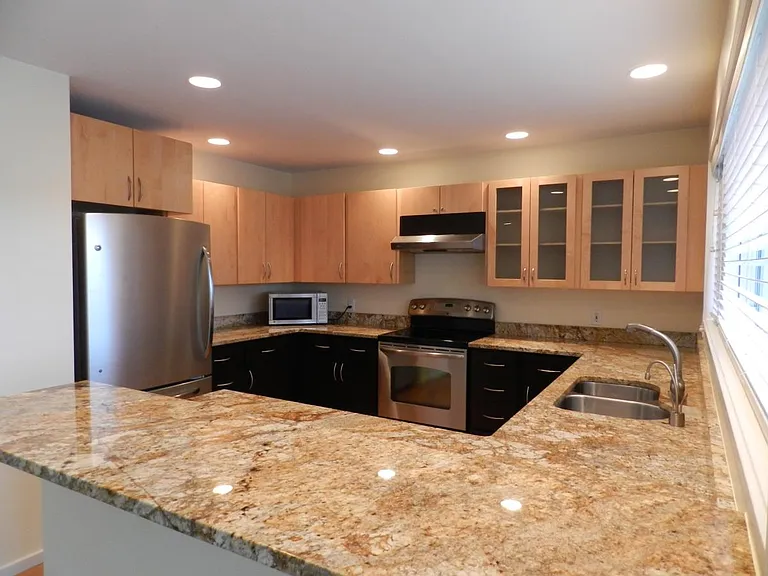 555 Kirkland Way — Photo 20