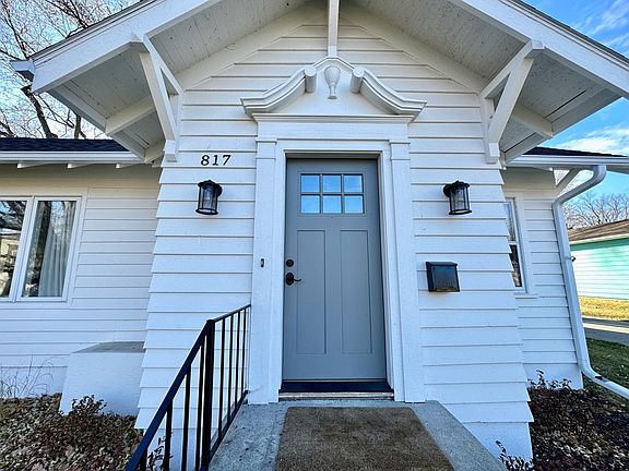 5th image of 817 W Lincoln Ave