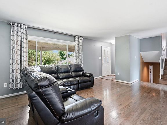 4th image of 7603 Dublin Dr