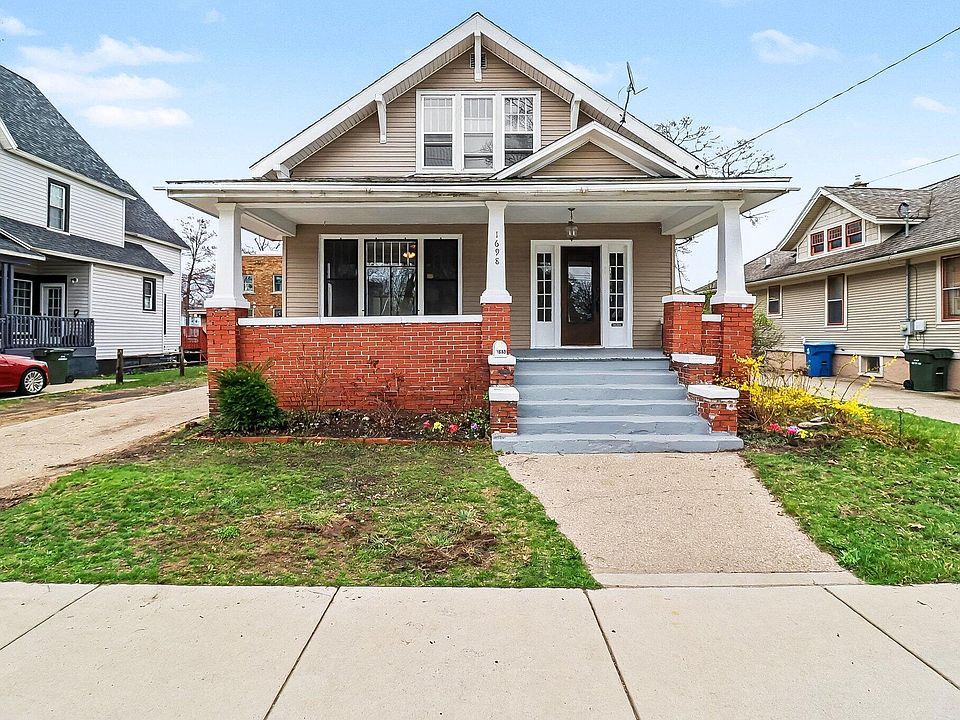 1698 Sanford St, Muskegon, MI 49441 | Zillow