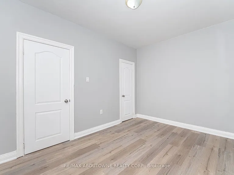 486 Holtby Ave #3 — Photo 12
