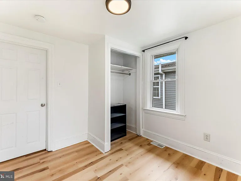 251 Hickory St — Photo 12