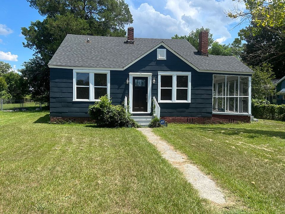 1st image of 910 Lacy St