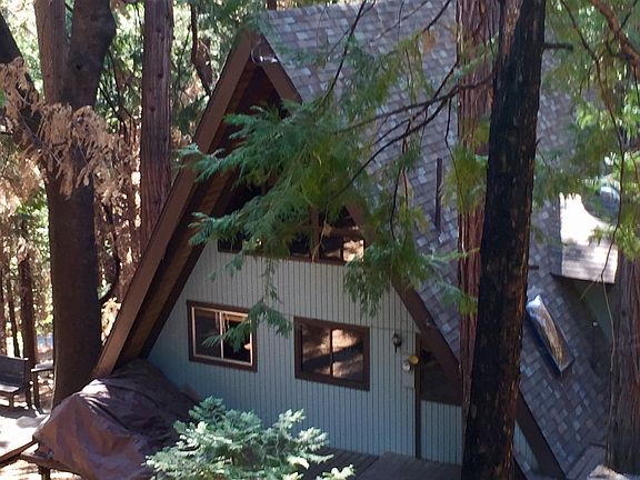 3rd image of 489 Russell Dr