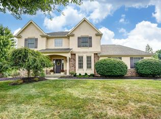 7848 Calvert Ct, Dublin, OH 43016