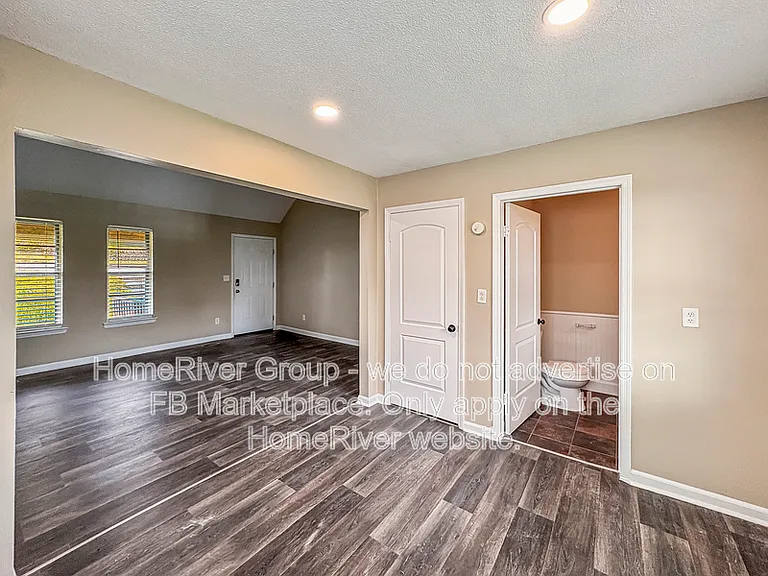 3245 Idlewild Dr #2 — Photo 5