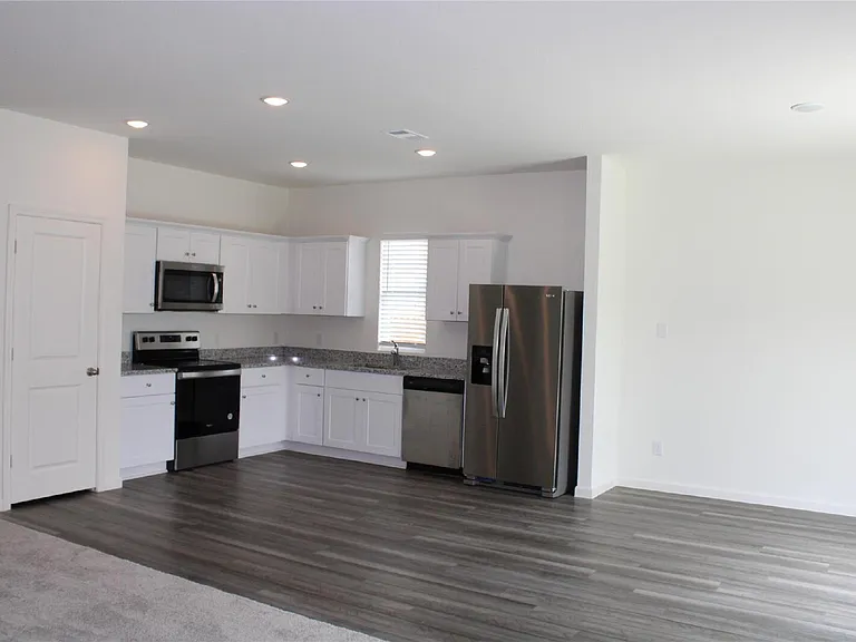 1665 Hossler Trl — Photo 13