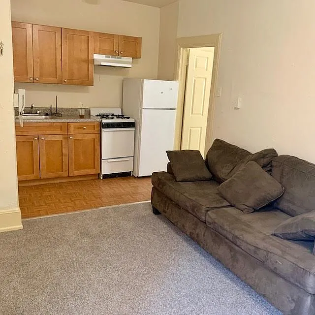 Common Area/Kitchen