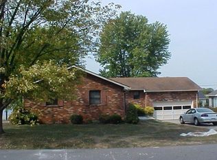 216 Frederick St, Madisonville, KY 42431