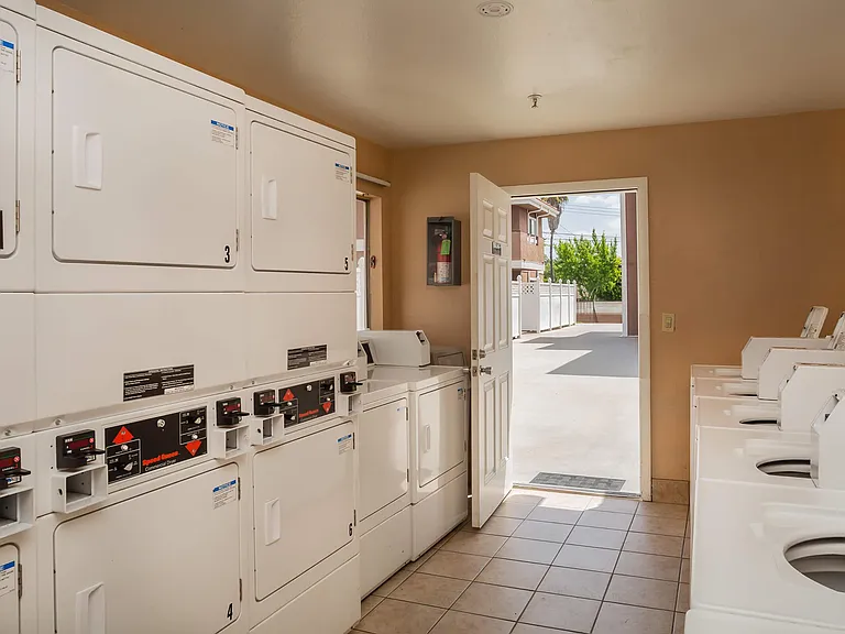 Casa Pacifica Apartment Homes — Photo 13