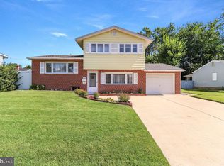 1202 Greentree Rd, Newark, DE 19713