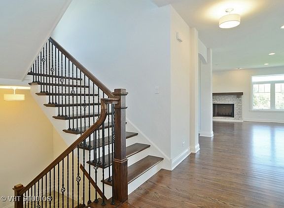 4th image of 23297 Sanctuary Club Dr