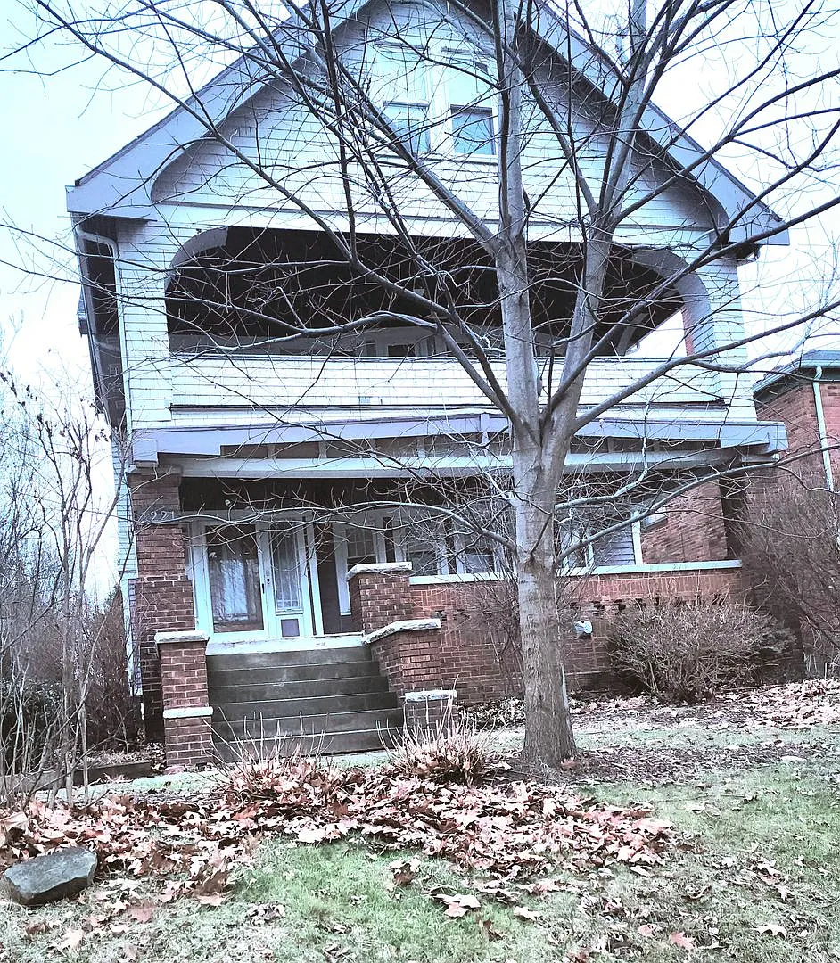 Washington3221 — Photo 1