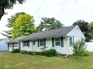 37 New Boston Rd, Sturbridge, MA 01566