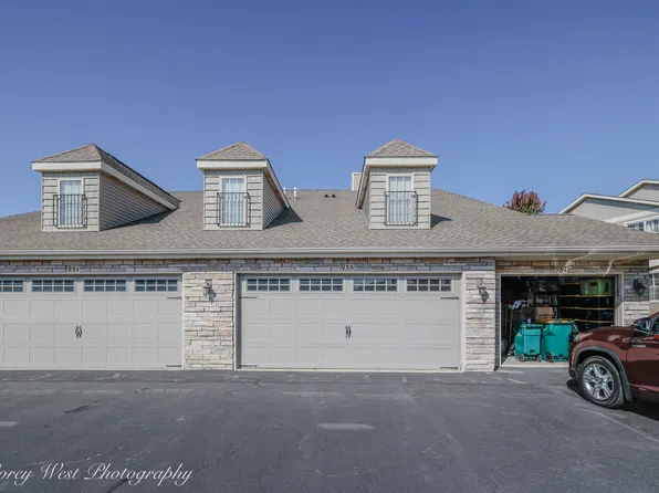 955 Buckingham Dr Unit 955, Sycamore, IL 60178